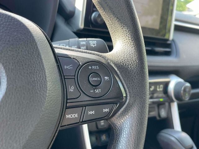 Certified 2025 Toyota RAV4 XLE AWD/4WD image 25