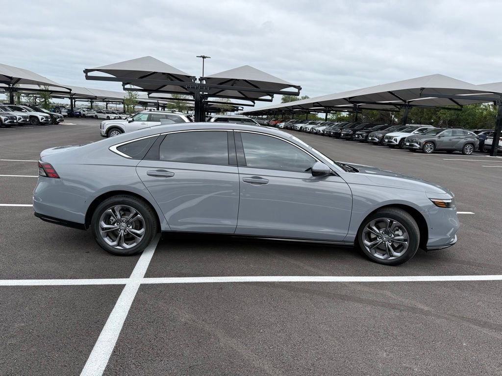 Used 2024 Honda Accord EX-L image 4