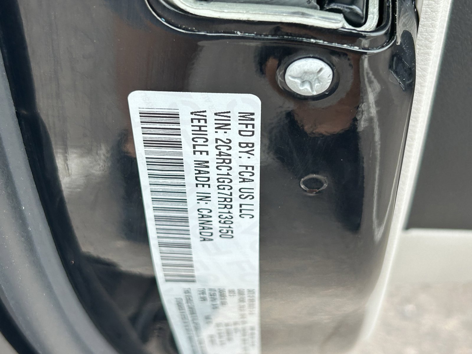 Used 2024 Chrysler Pacifica Limited FWD image 30