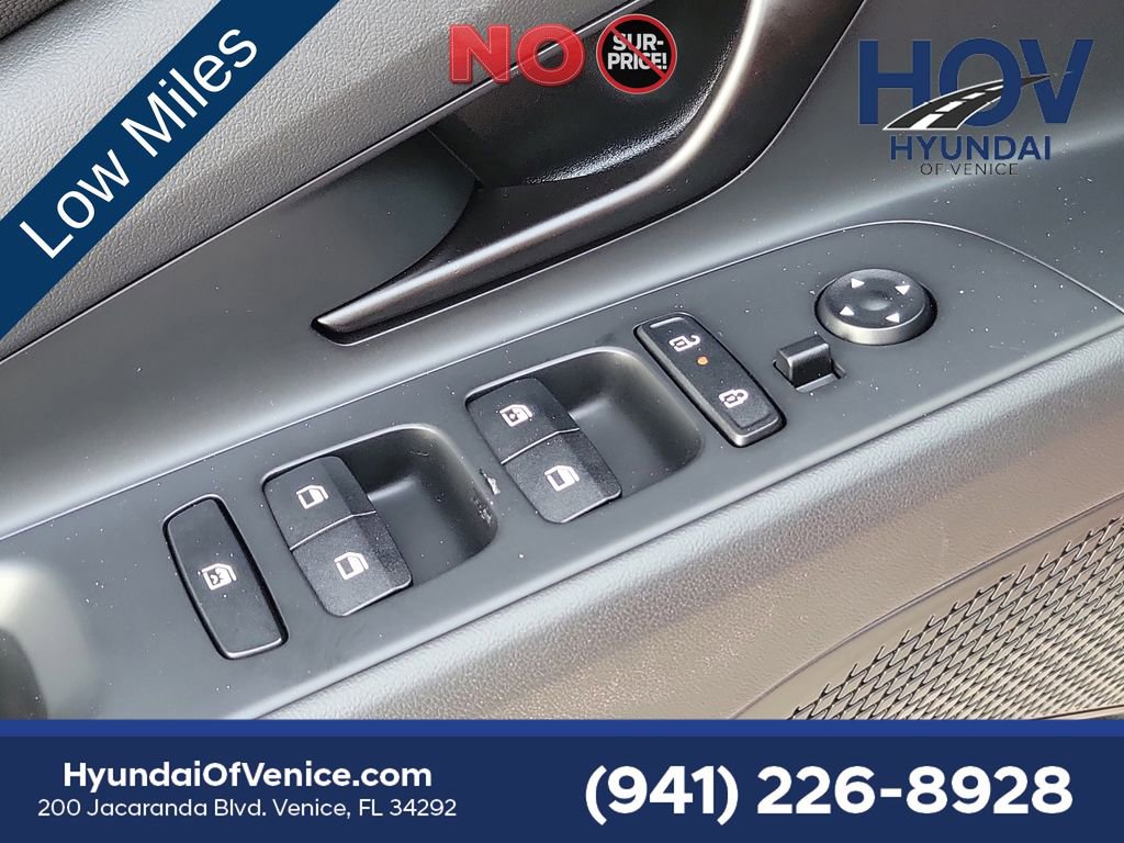 Certified 2025 Hyundai Elantra Sport FWD image 24
