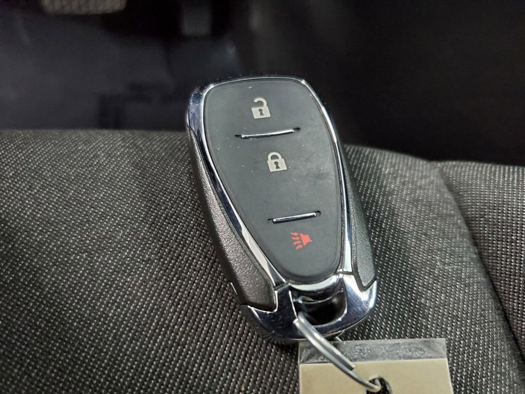 Used 2021 Chevrolet Equinox LT image 34