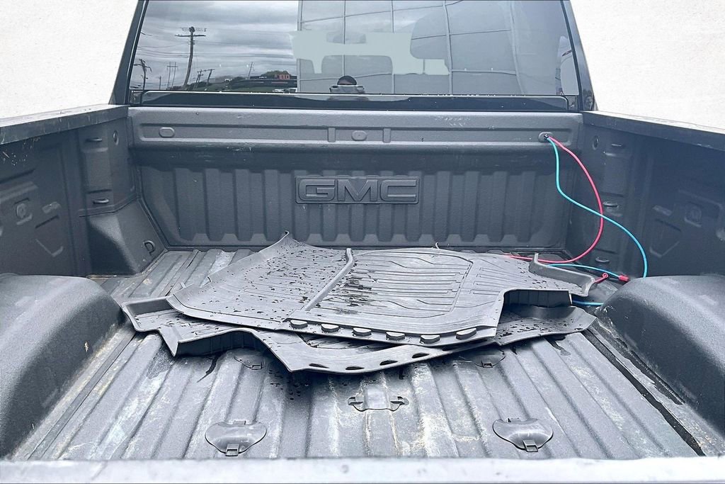 Used 2021 GMC Sierra 2500 SLE w/ SLE Value Package; image 7