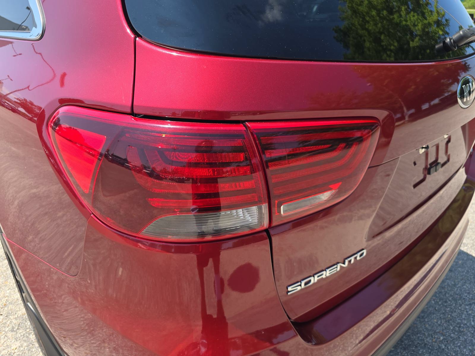 Used 2020 Kia Sorento S FWD image 32