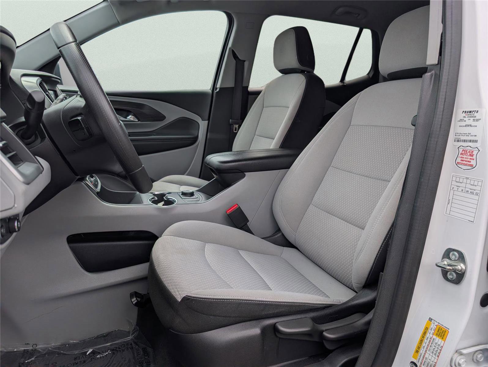 Used 2024 GMC Terrain SLE FWD image 11
