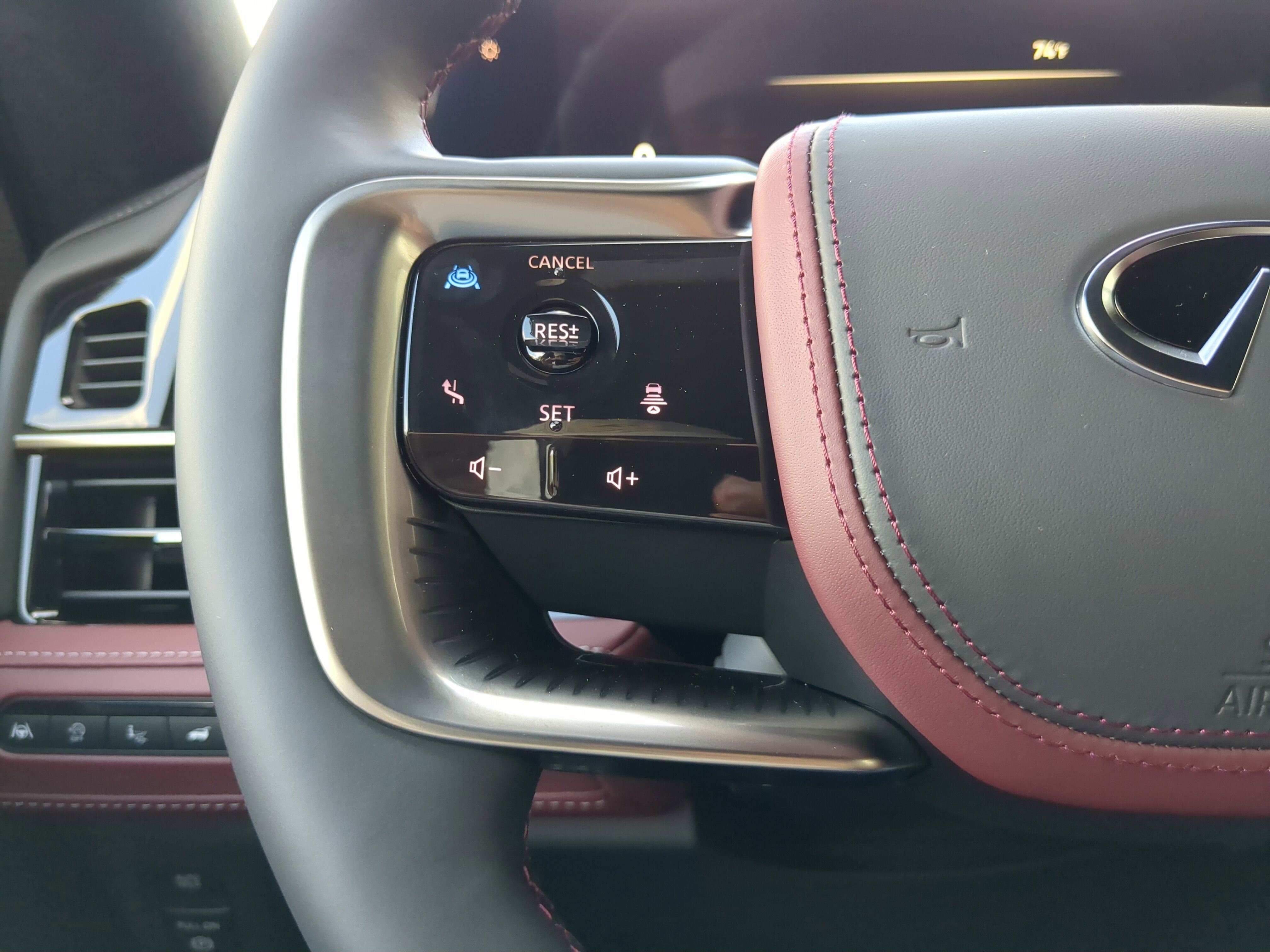 New 2026 INFINITI QX80 Autograph w/ Premium Cargo Package image 31