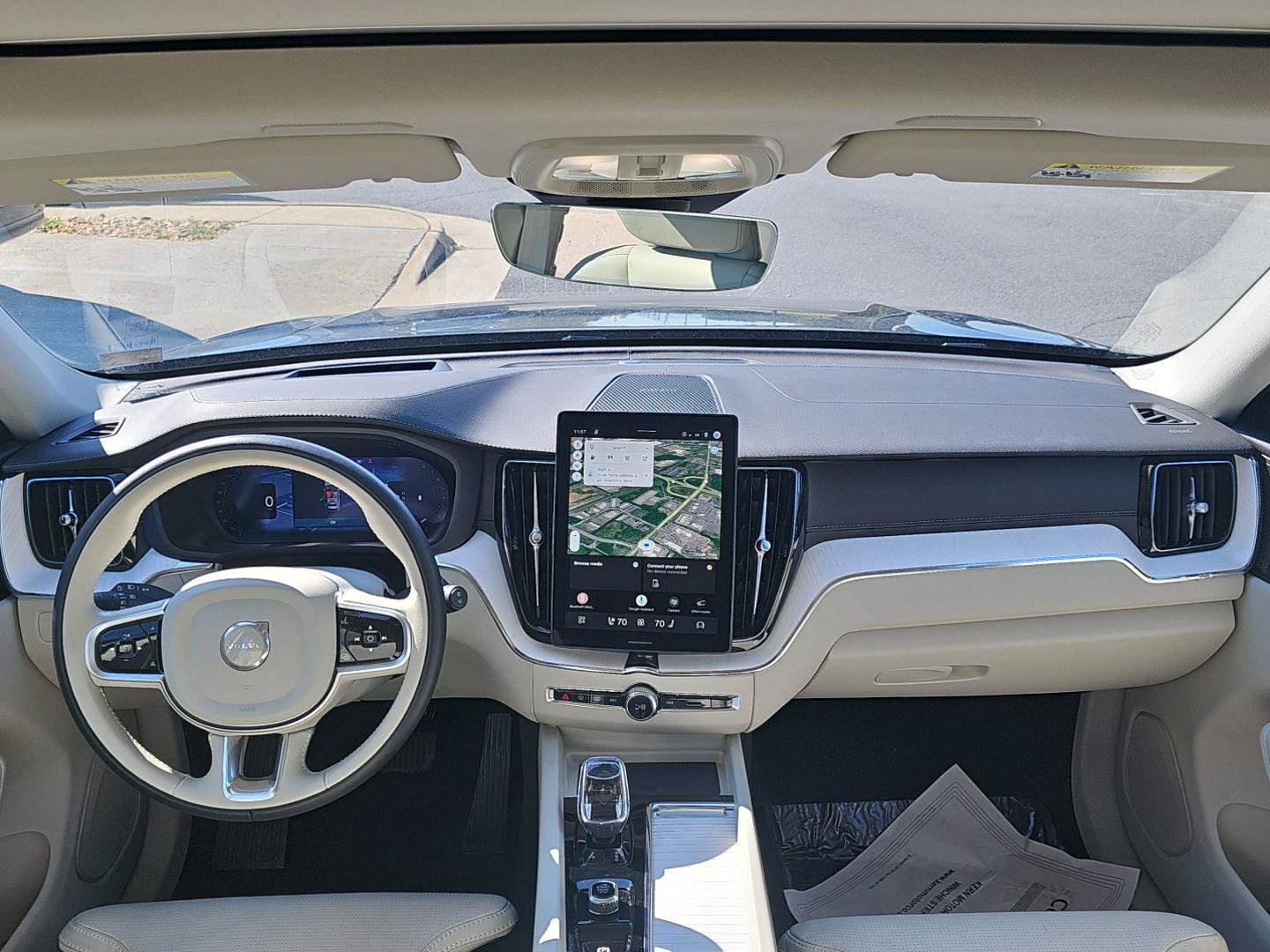 Used 2026 Volvo XC60 B5 Ultra w/ Climate Package AWD/4WD image 9