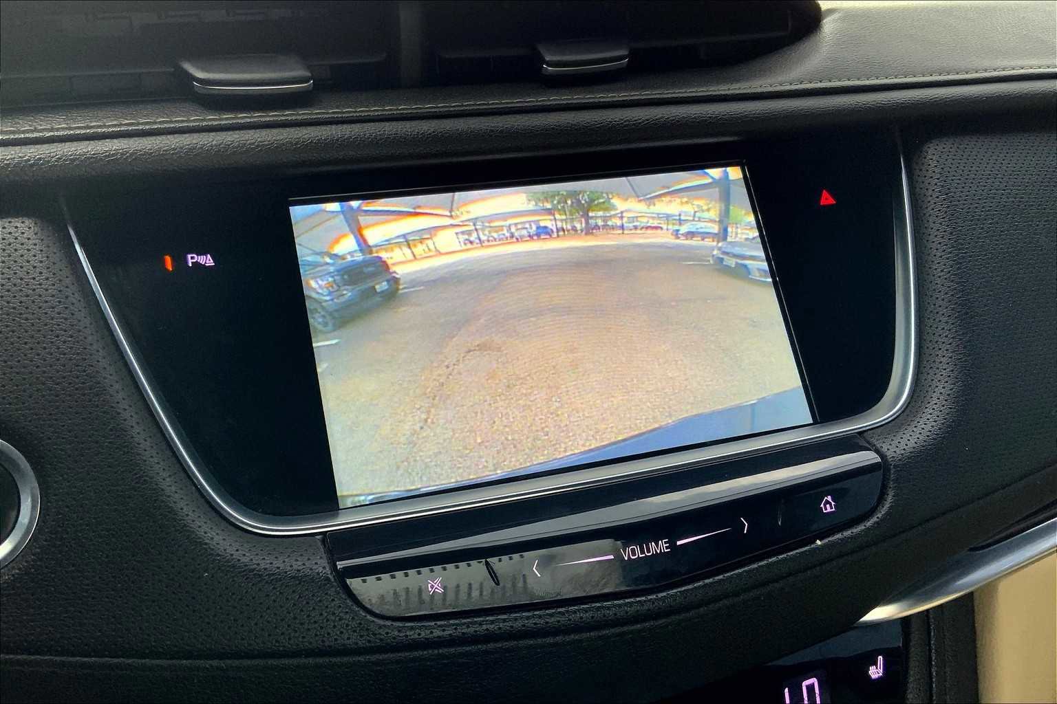 Used 2018 Cadillac XT5 Luxury w/ Driver Awareness Package image 54