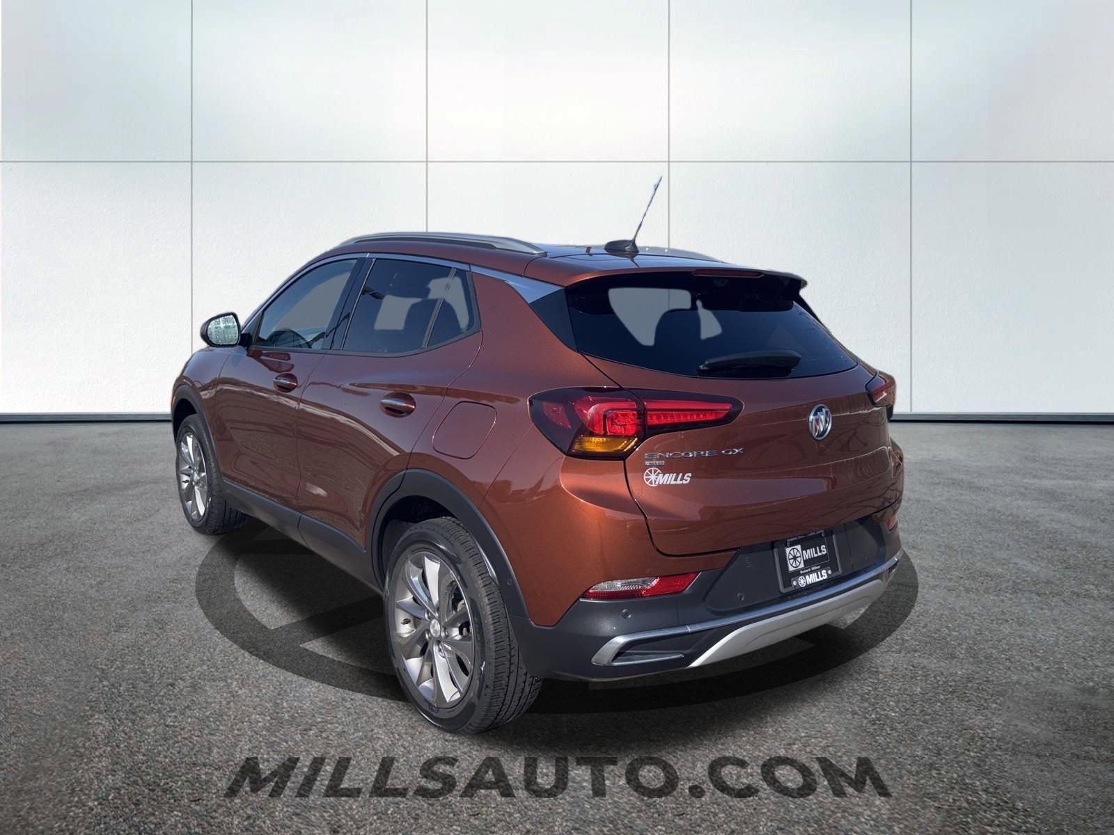 Used 2020 Buick Encore GX Essence w/ Experience Buick Package image 9