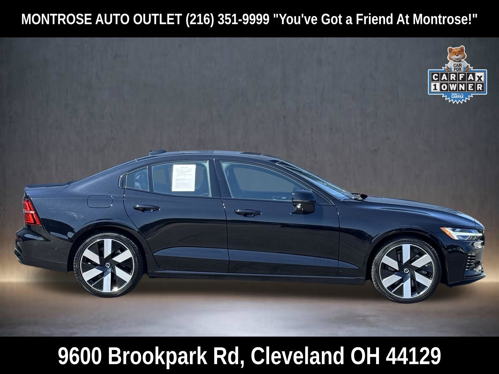 Used 2024 Volvo S60 T8 Ultimate w/ Climate Package image 3