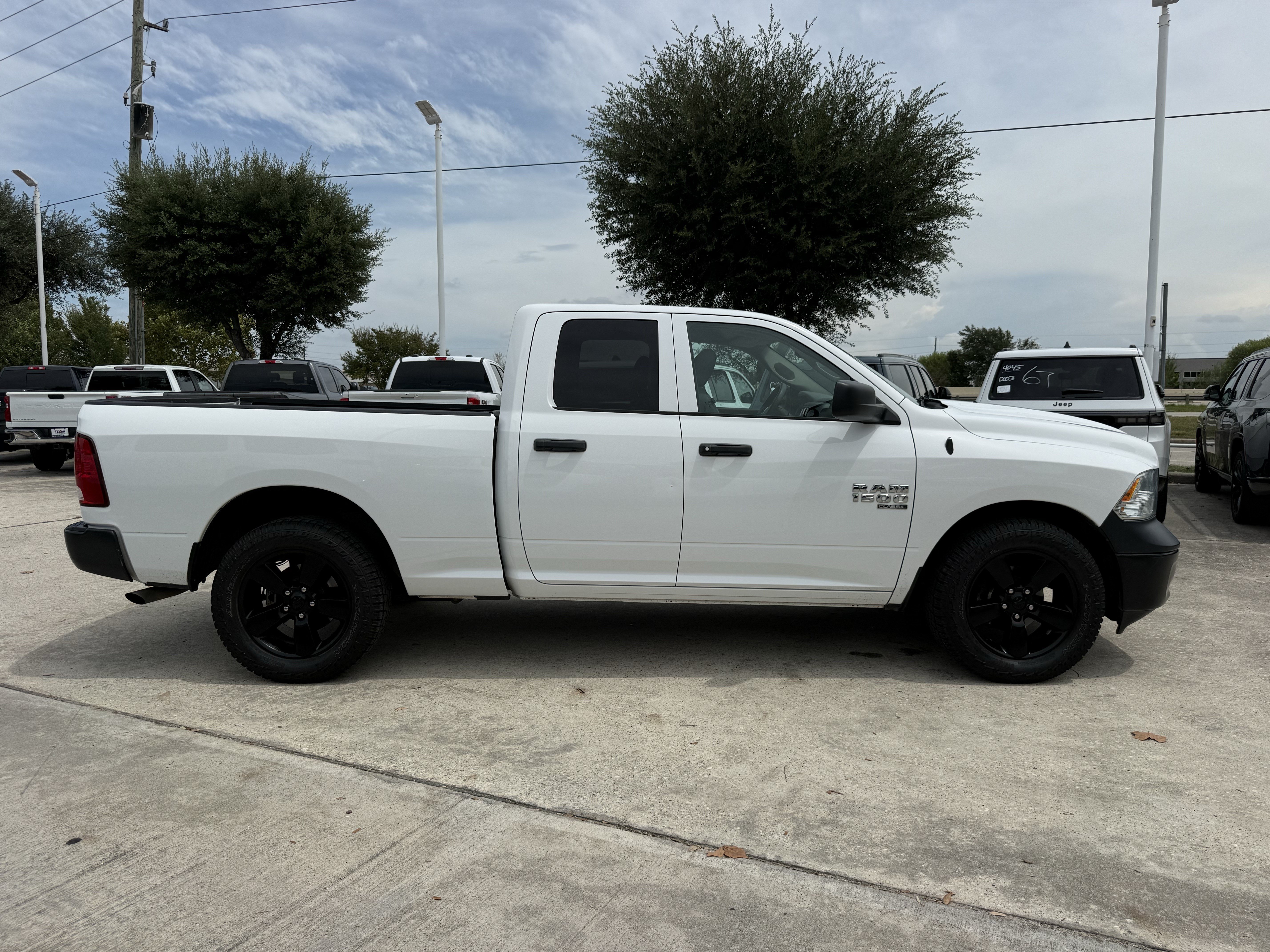 Used 2020 RAM 1500 Tradesman RWD image 3