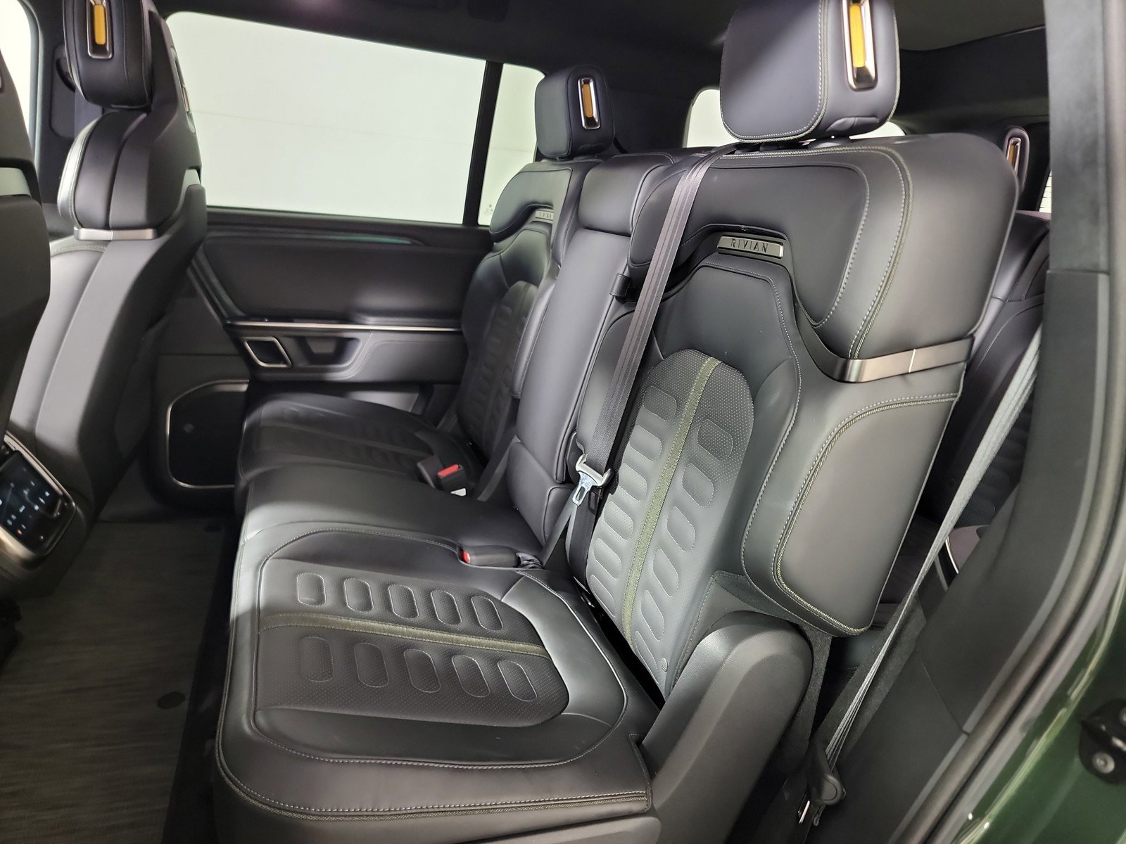 Used 2024 Rivian R1S Adventure AWD/4WD image 21