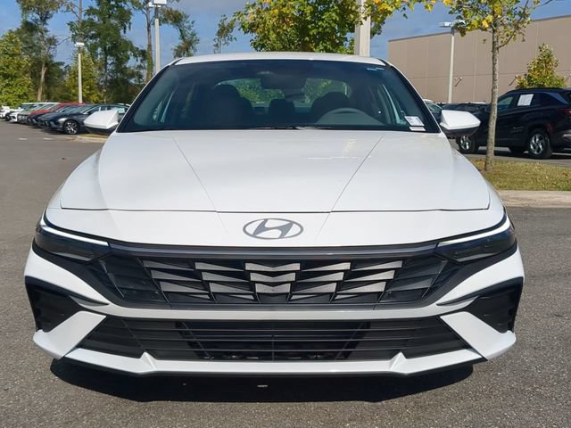 New 2026 Hyundai Elantra SE FWD image 9