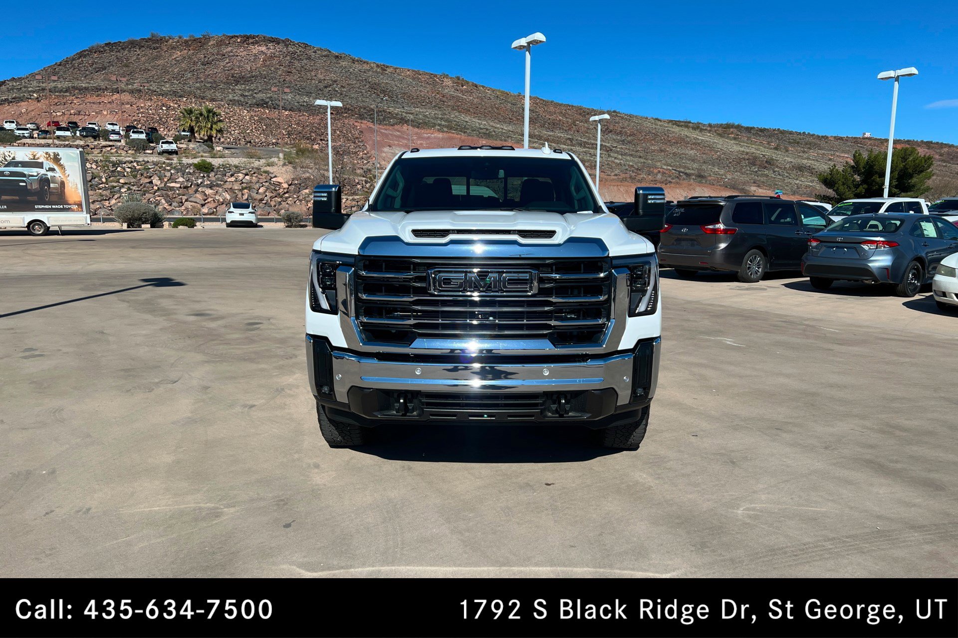 Used 2024 GMC Sierra 2500 SLT w/ SLT Premium Package image 8