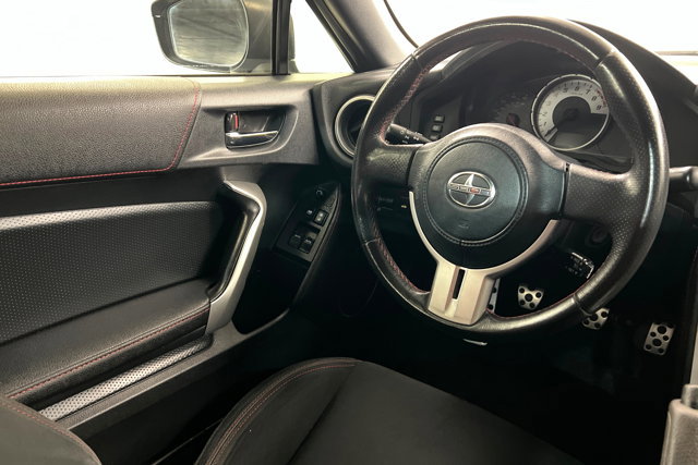 Used 2016 Scion FR-S image 11