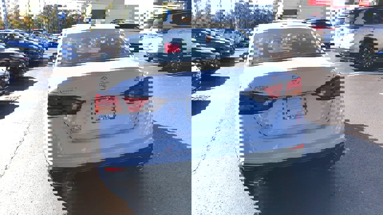 New 2025 Nissan Altima 2.5 SR w/ SR Premium Package image 7