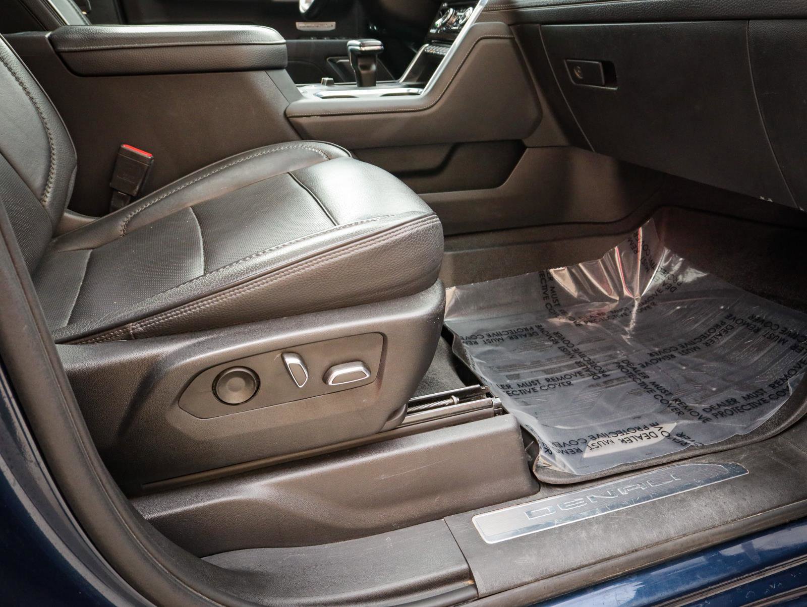 Used 2022 GMC Sierra 1500 Denali w/ Denali Reserve Package image 25