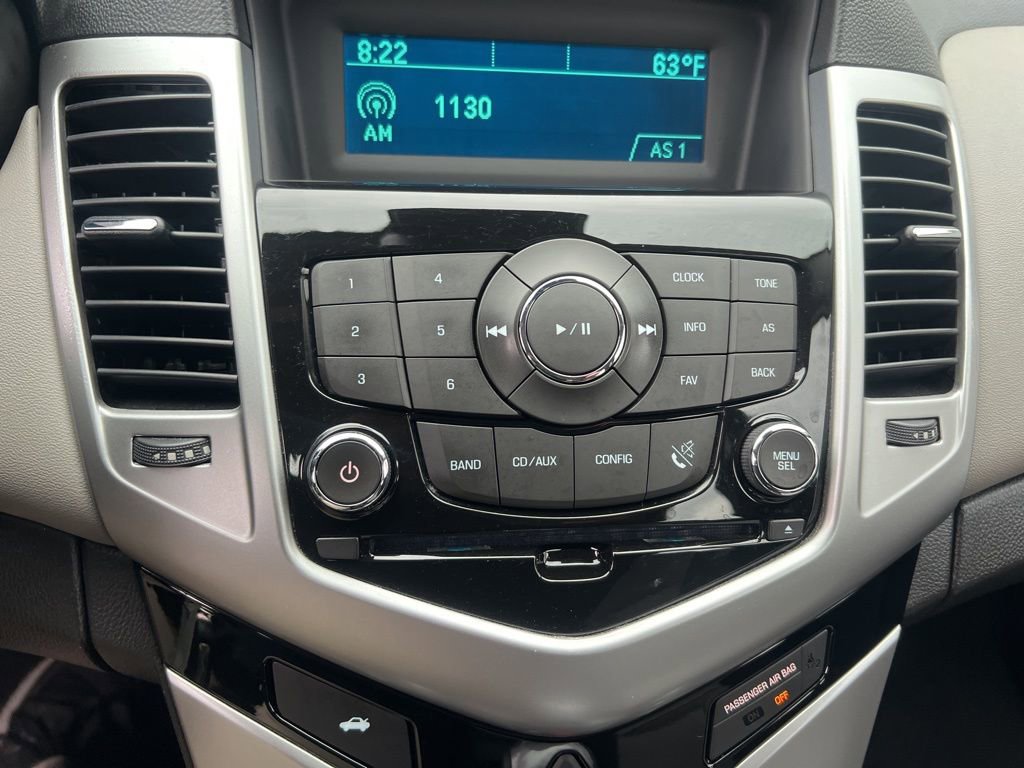 Used 2015 Chevrolet Cruze LS FWD image 47