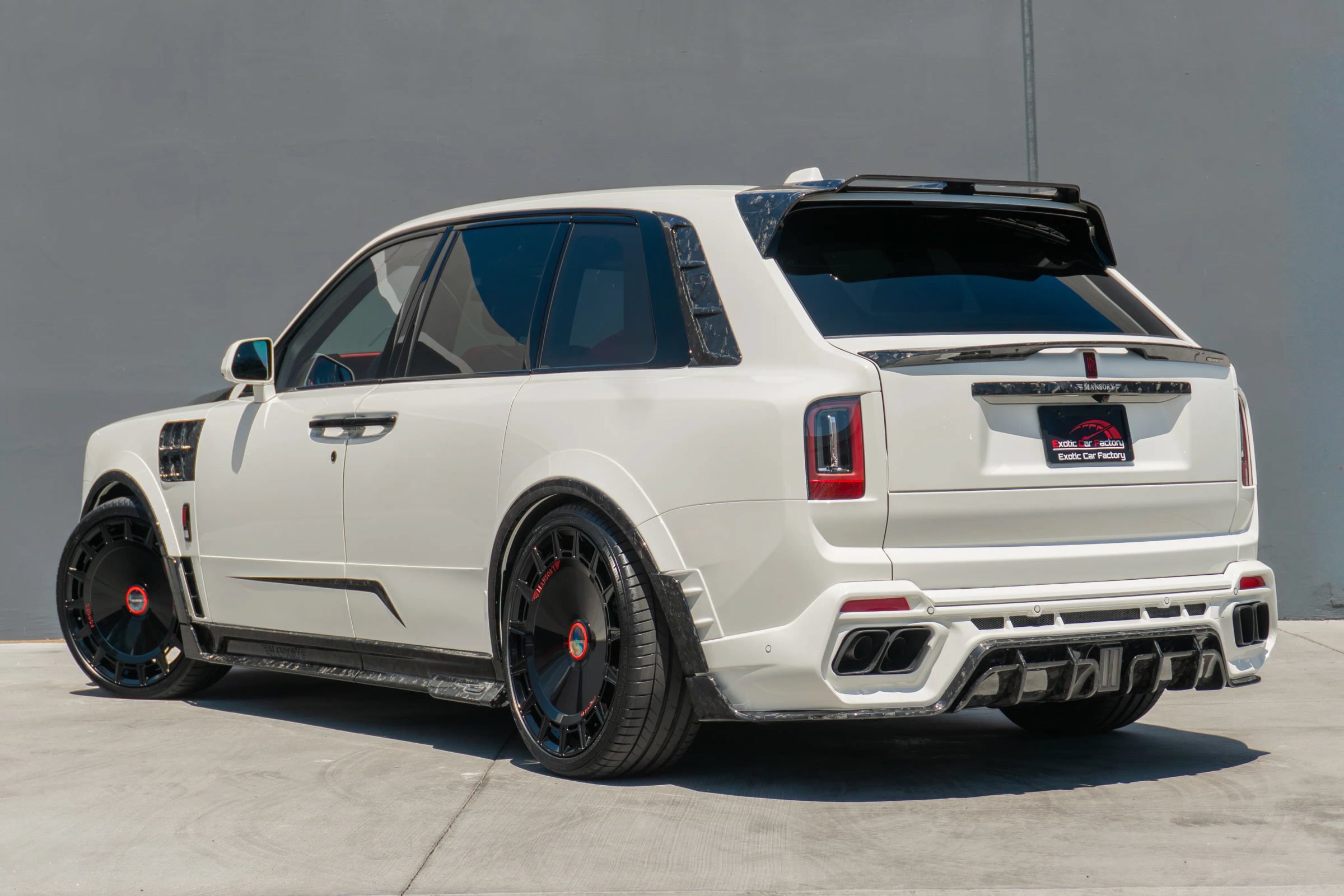 Used 2026 Rolls-Royce Cullinan AWD/4WD image 8