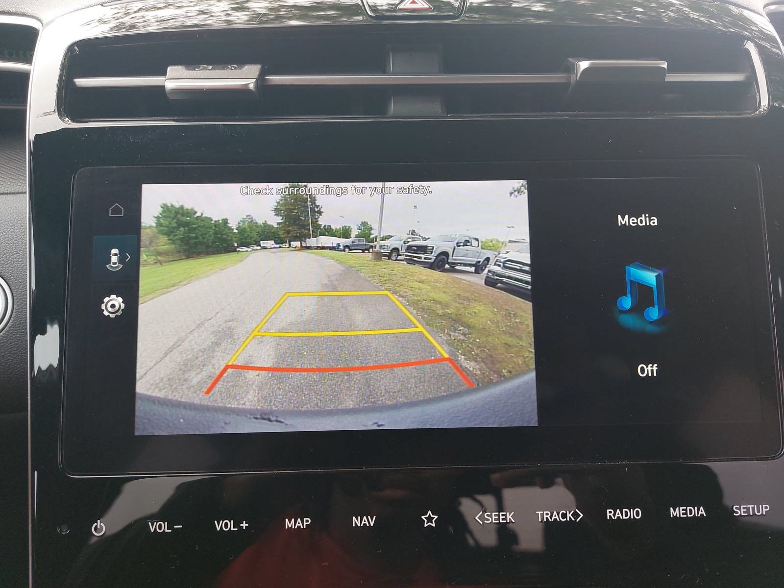 Used 2023 Hyundai Santa Cruz SEL Premium AWD/4WD image 25