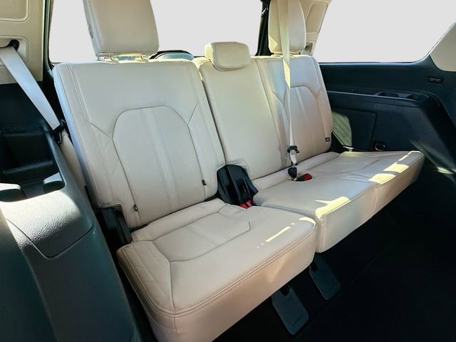 Used 2022 Ford Expedition Platinum image 28