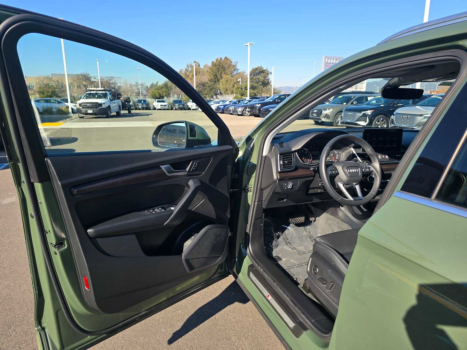 Certified 2025 Audi Q5 2.0T Premium image 21