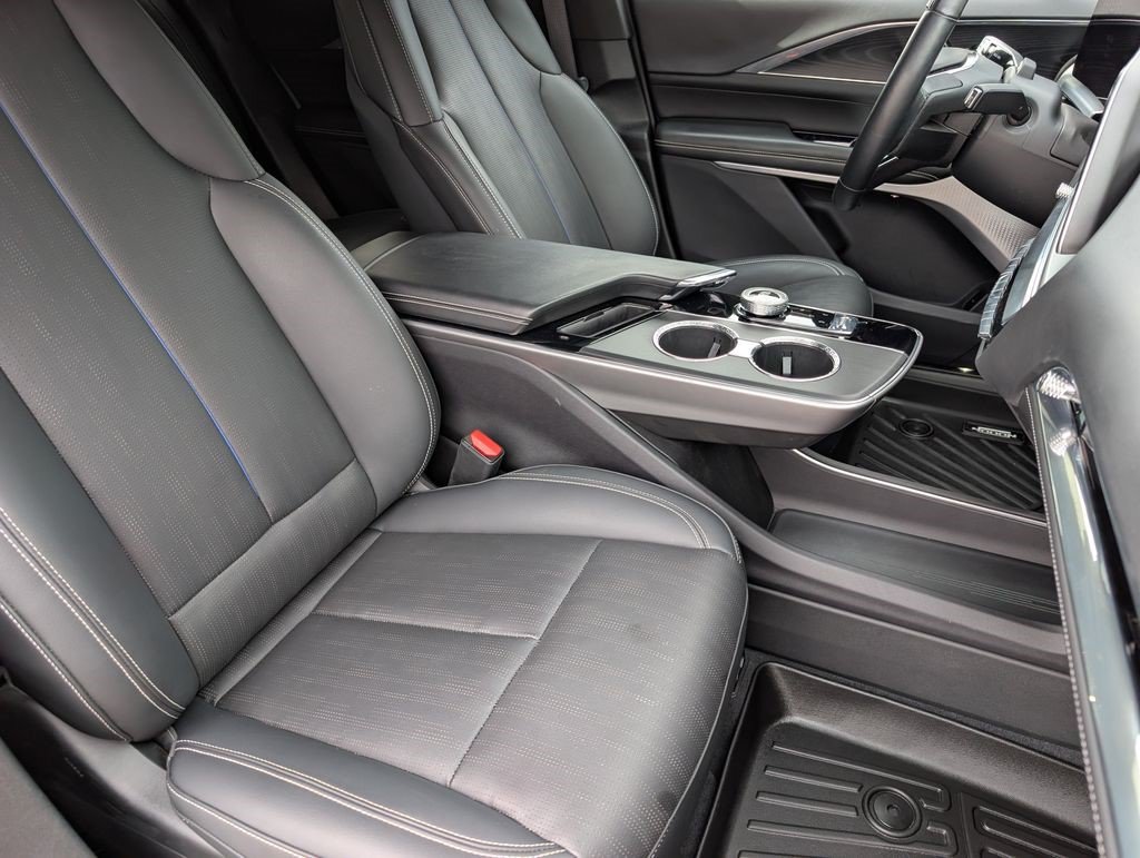 Certified 2024 Cadillac Lyriq Sport AWD/4WD image 24