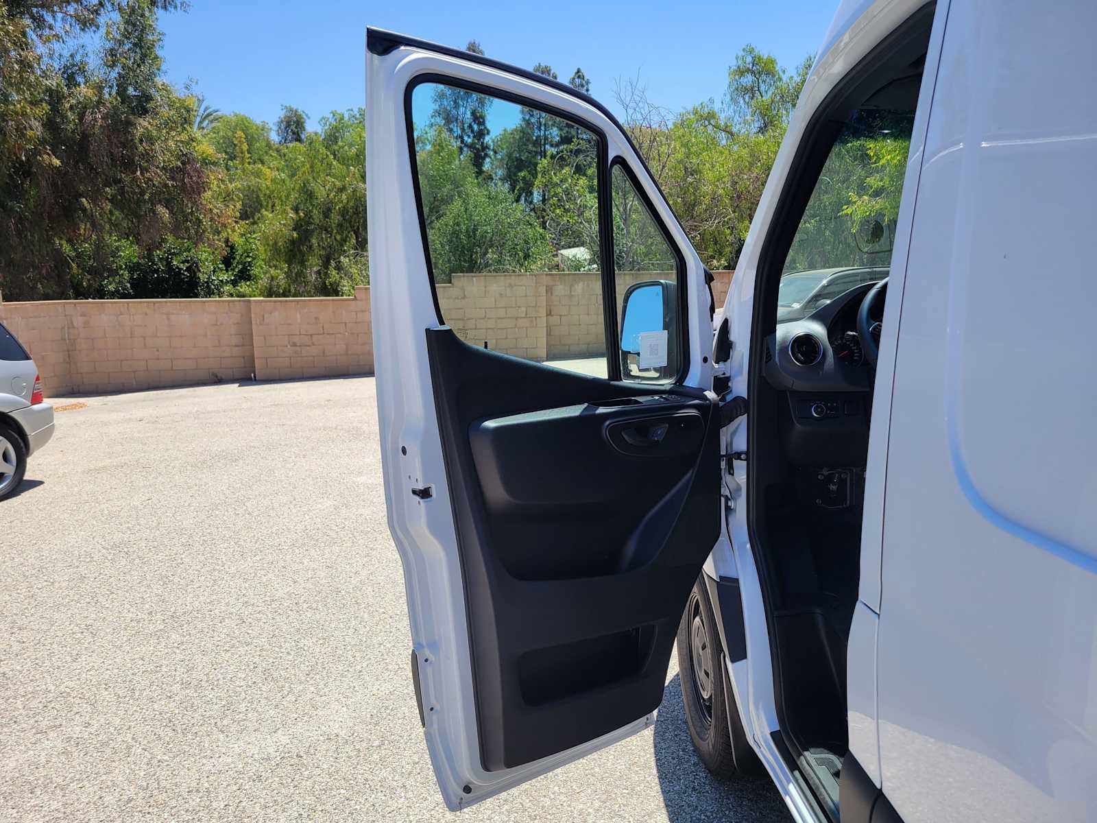 New 2026 Mercedes-Benz Sprinter 2500 image 18