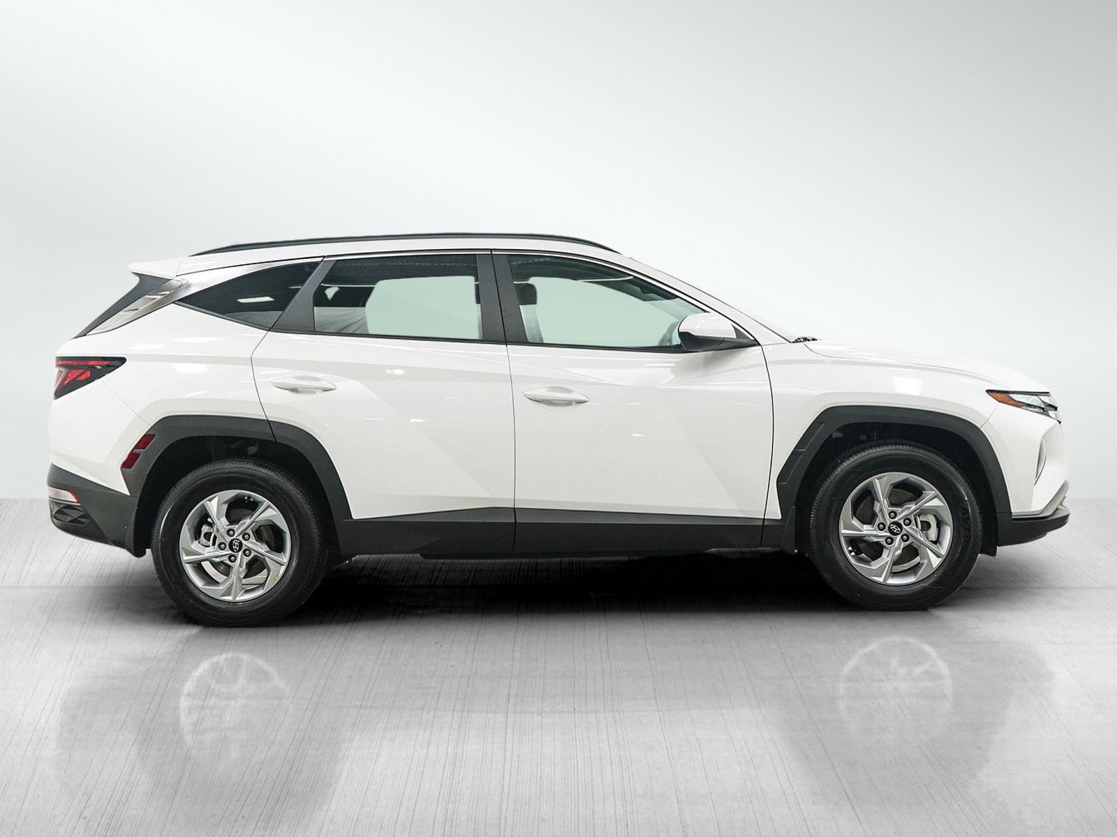Certified 2024 Hyundai Tucson SEL AWD/4WD image 6