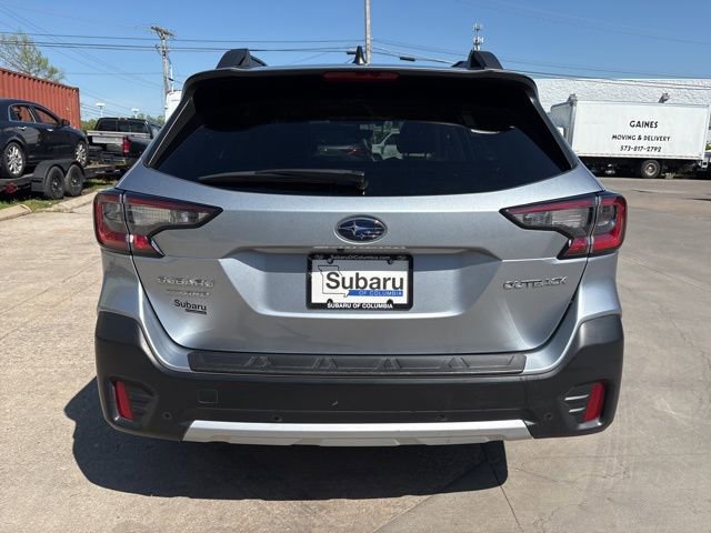 Used 2021 Subaru Outback Limited image 6