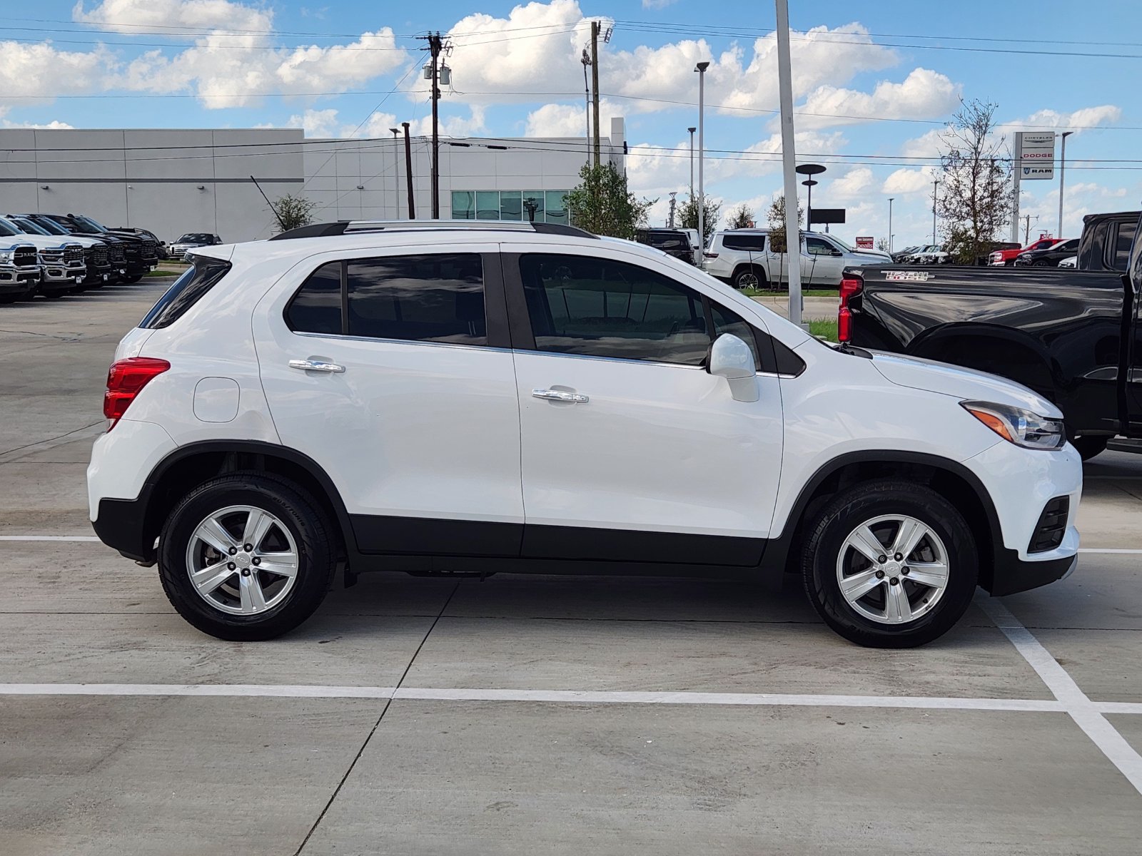 Used 2018 Chevrolet Trax LT w/ LT Convenience Package AWD/4WD image 7