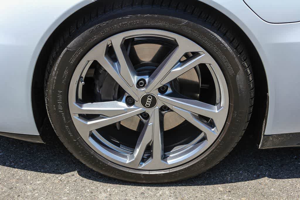 Used 2023 Audi e-tron GT Premium Plus AWD/4WD image 9