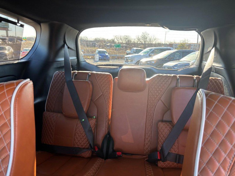 Used 2024 Chrysler Pacifica Pinnacle w/ Trailer Tow Group image 12