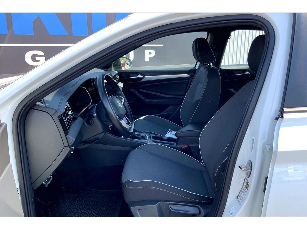 Used 2025 Volkswagen Jetta Sport FWD image 26