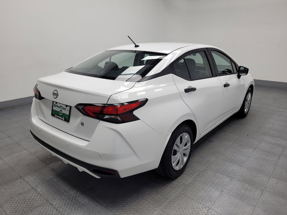 Used 2024 Nissan Versa S FWD image 9