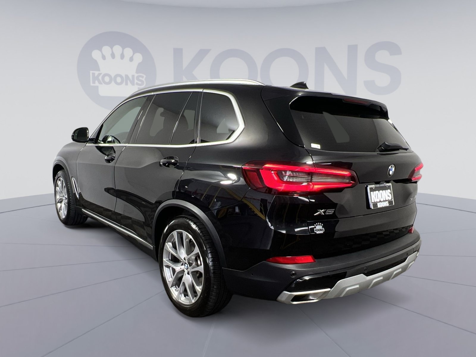 Used 2023 BMW X5 xDrive40i w/ Premium Package AWD/4WD image 8