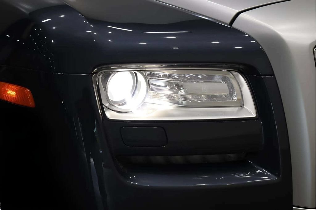 Certified 2010 Rolls-Royce Ghost RWD image 21