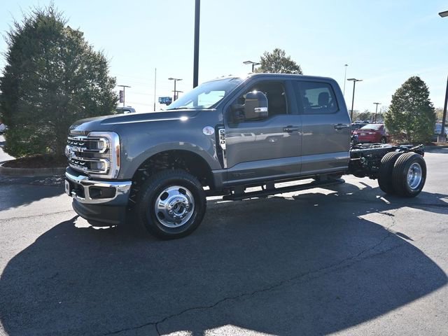 New 2026 Ford F350 Lariat image 2