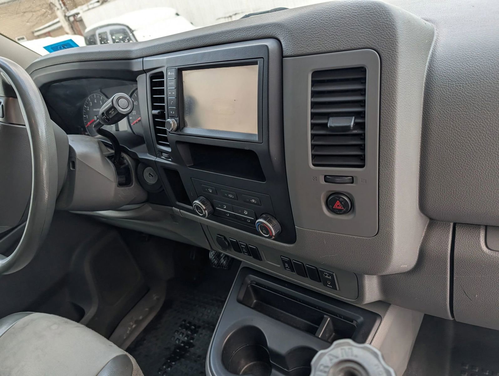 Used 2020 Nissan NV 2500 SV image 14