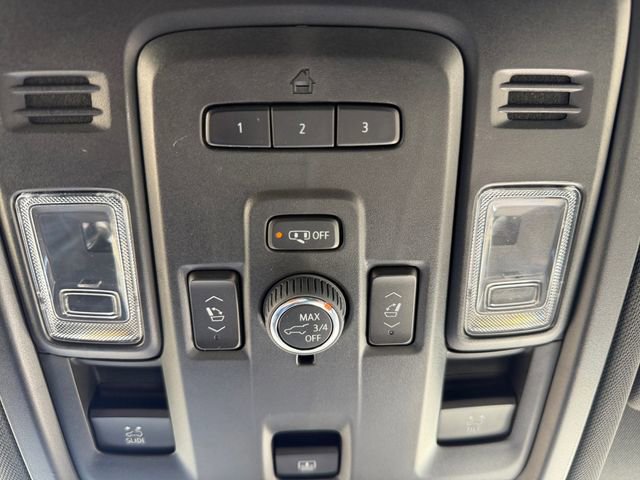 Used 2022 Chevrolet Tahoe RST w/ Sport Performance Package image 30