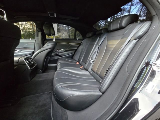 Used 2019 Mercedes-Benz S 560 Sedan image 13