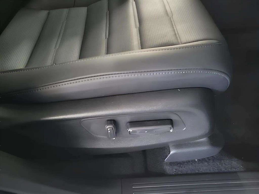Used 2025 Honda CR-V EX-L image 31