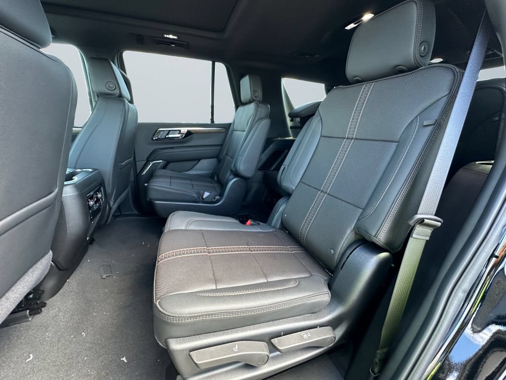 New 2026 Chevrolet Tahoe High Country w/ Sun And Tow Package AWD/4WD image 13