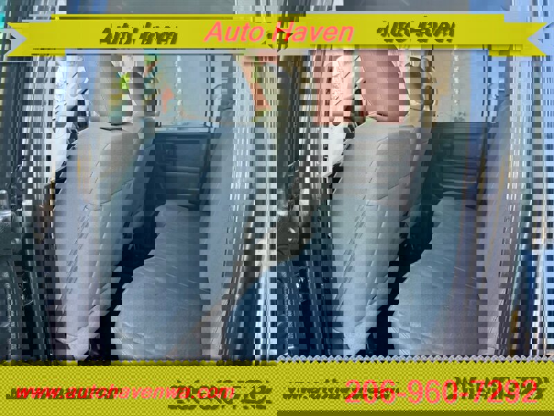 Used 2018 RAM 1500 ST w/ SXT Appearance Group image 10