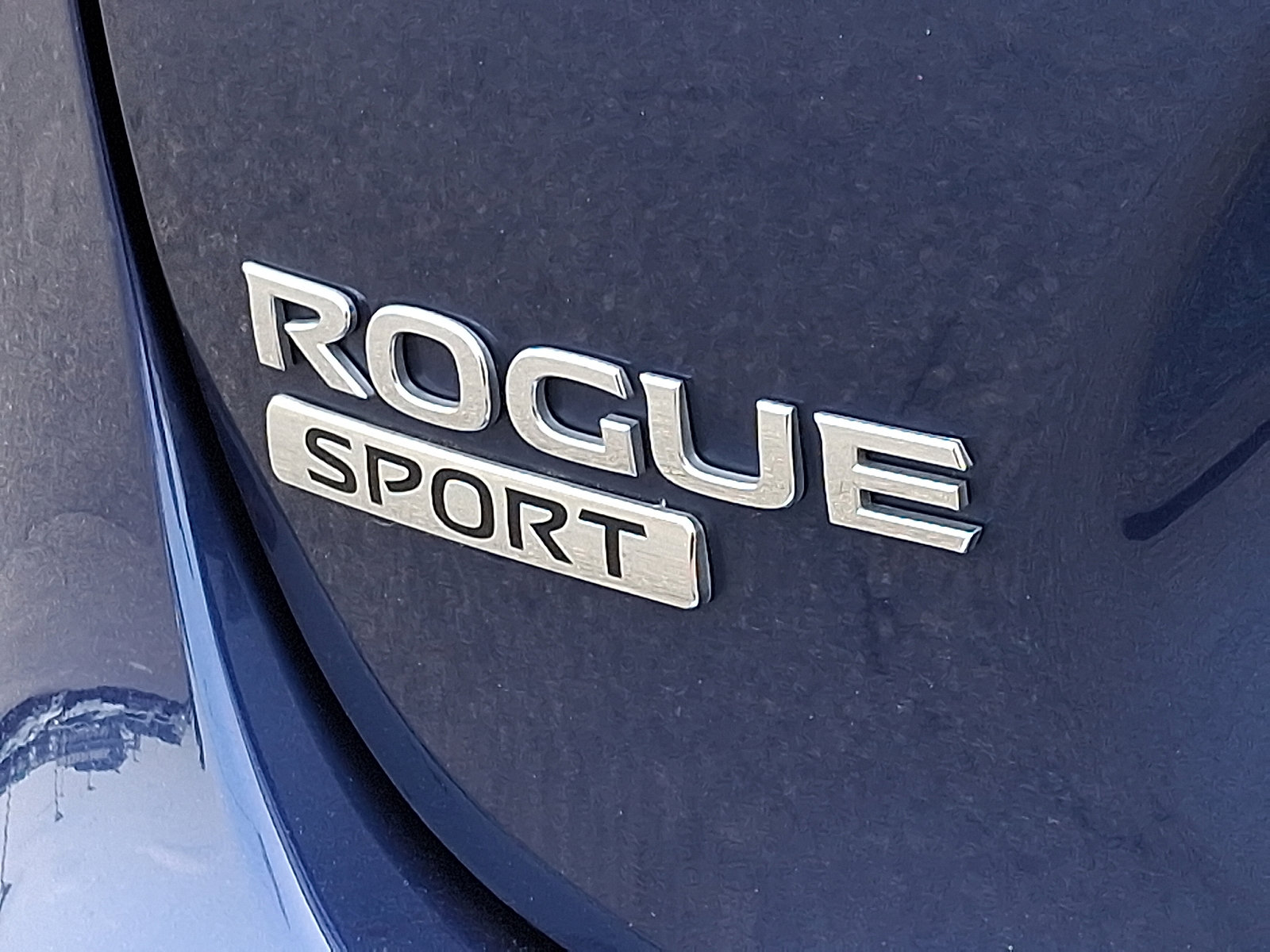 Used 2021 Nissan Rogue Sport SV image 30