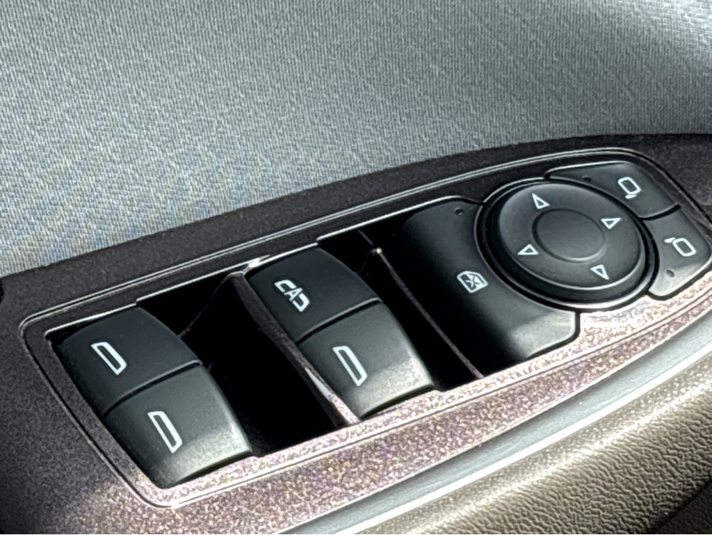 Used 2024 Chevrolet Malibu LT FWD image 27