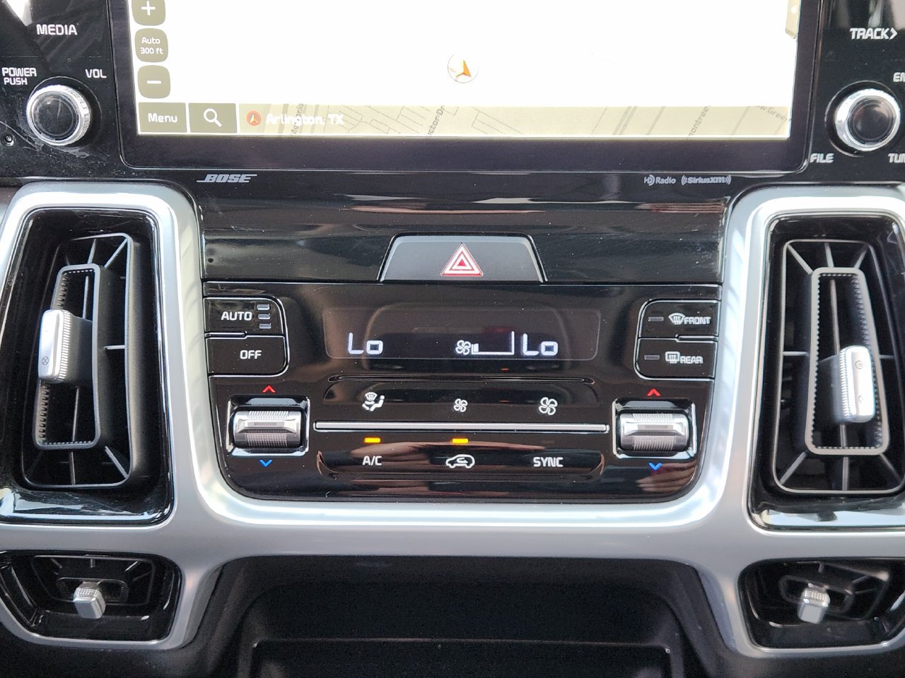 Used 2023 Kia Sorento SX AWD/4WD image 15