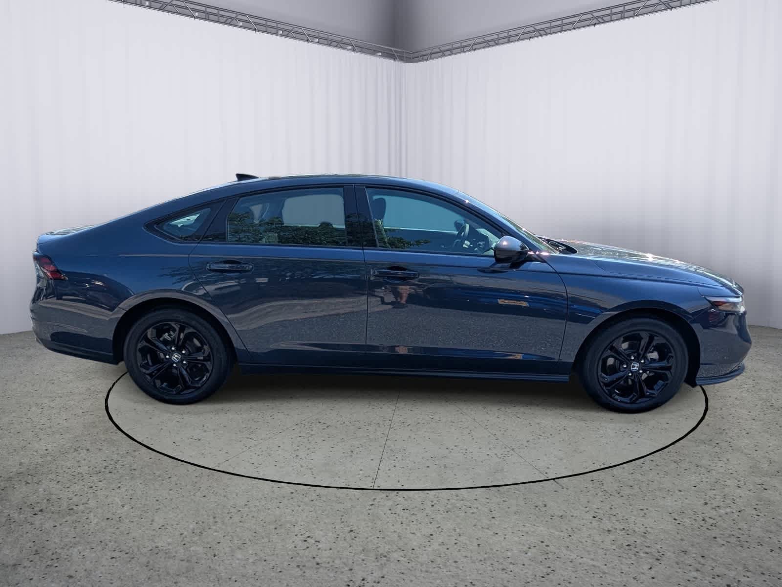 Certified 2025 Honda Accord SE image 2
