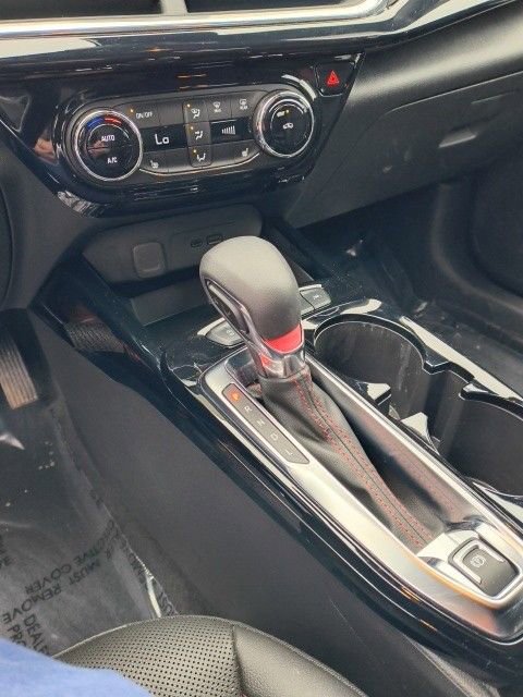 Used 2025 Chevrolet Trax RS w/ Driver Confidence Package image 14