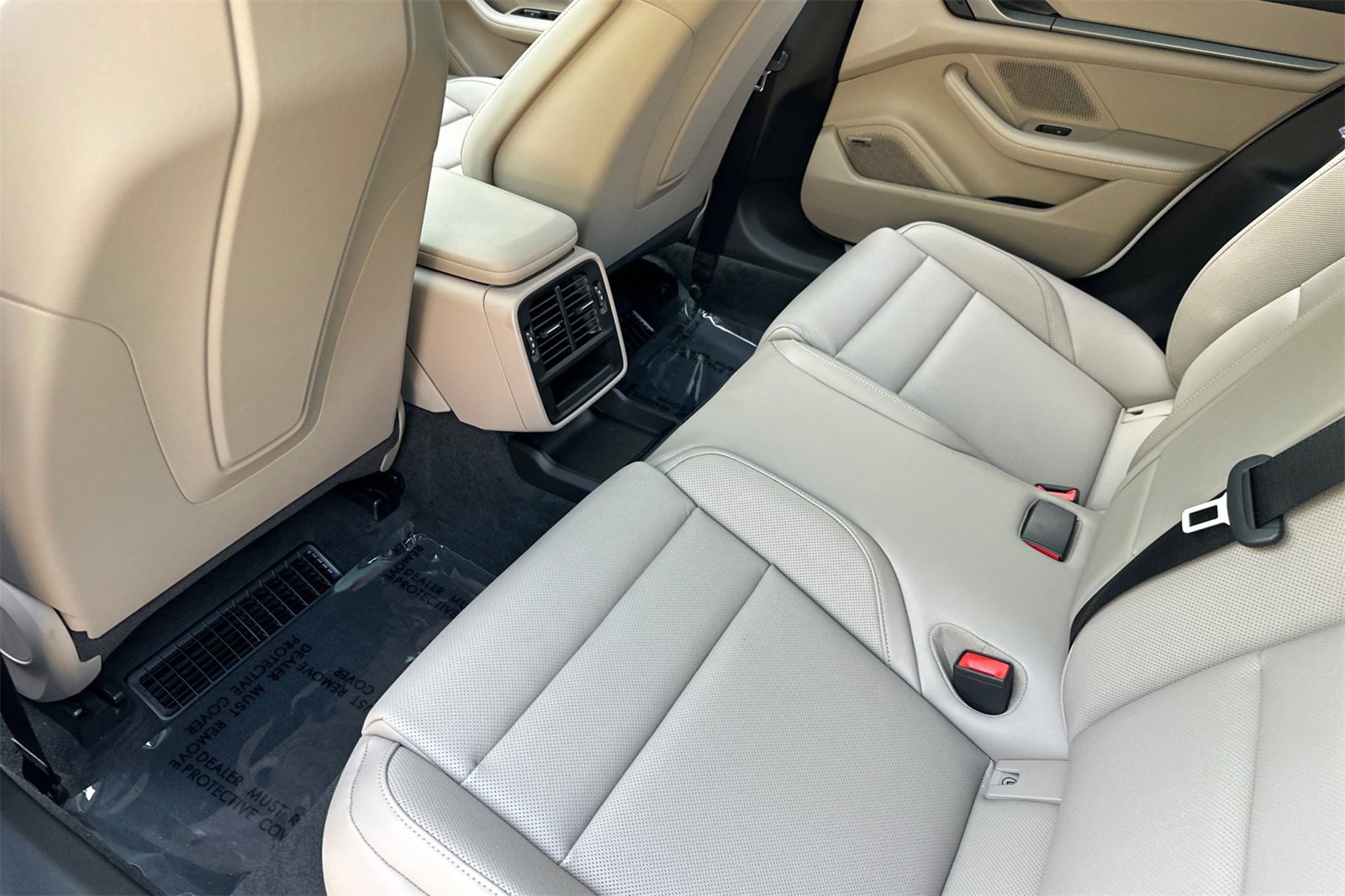 New 2025 Porsche Taycan image 14