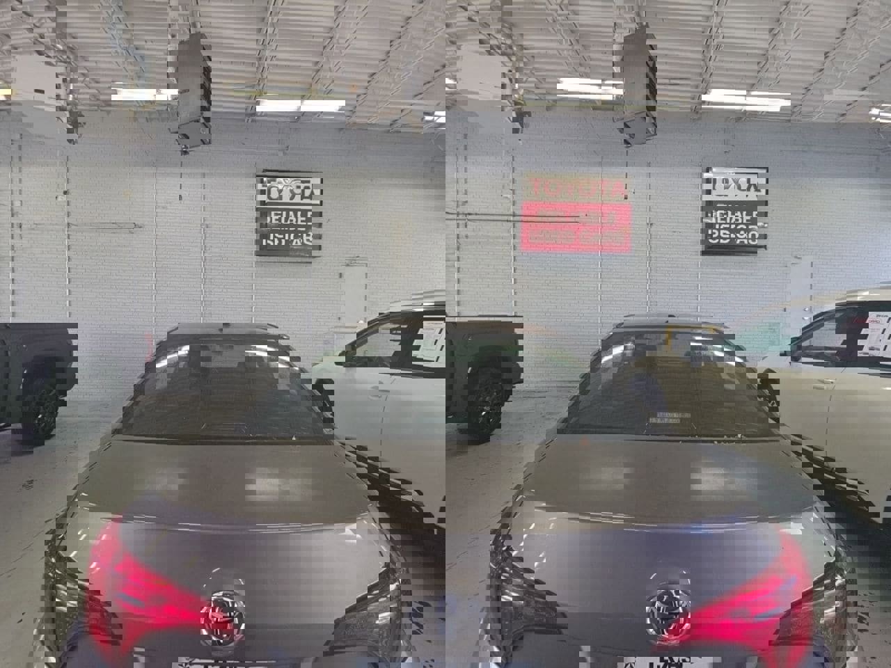 Used 2017 Toyota Corolla XLE image 4